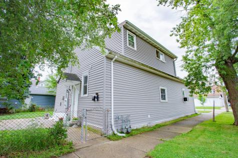 822 11TH Street North Chicago IL 60064