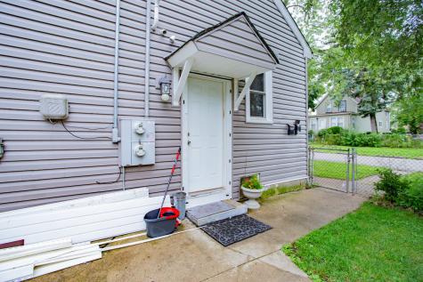 822 11TH Street North Chicago IL 60064