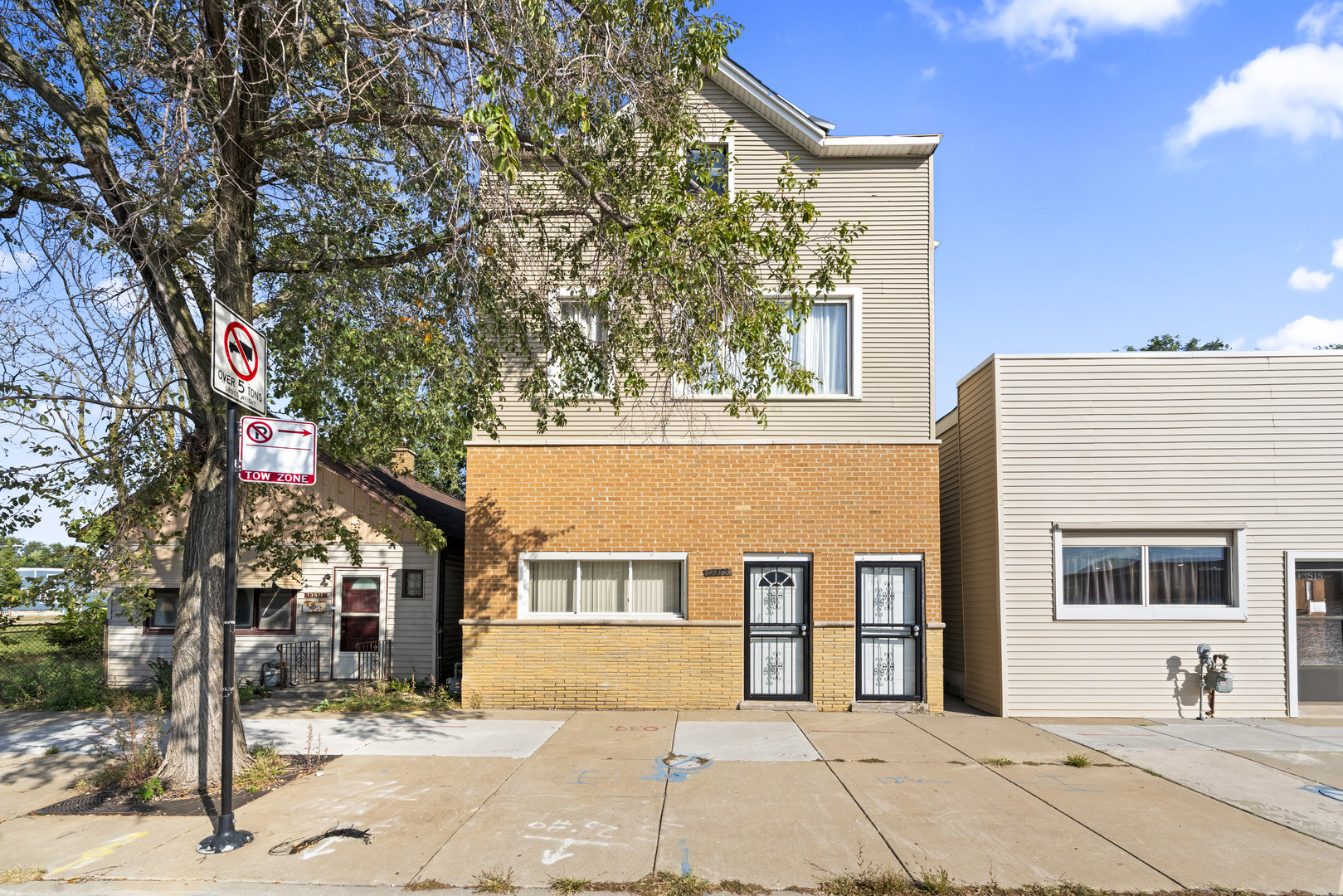 13513 South Baltimore Avenue Chicago IL 60633