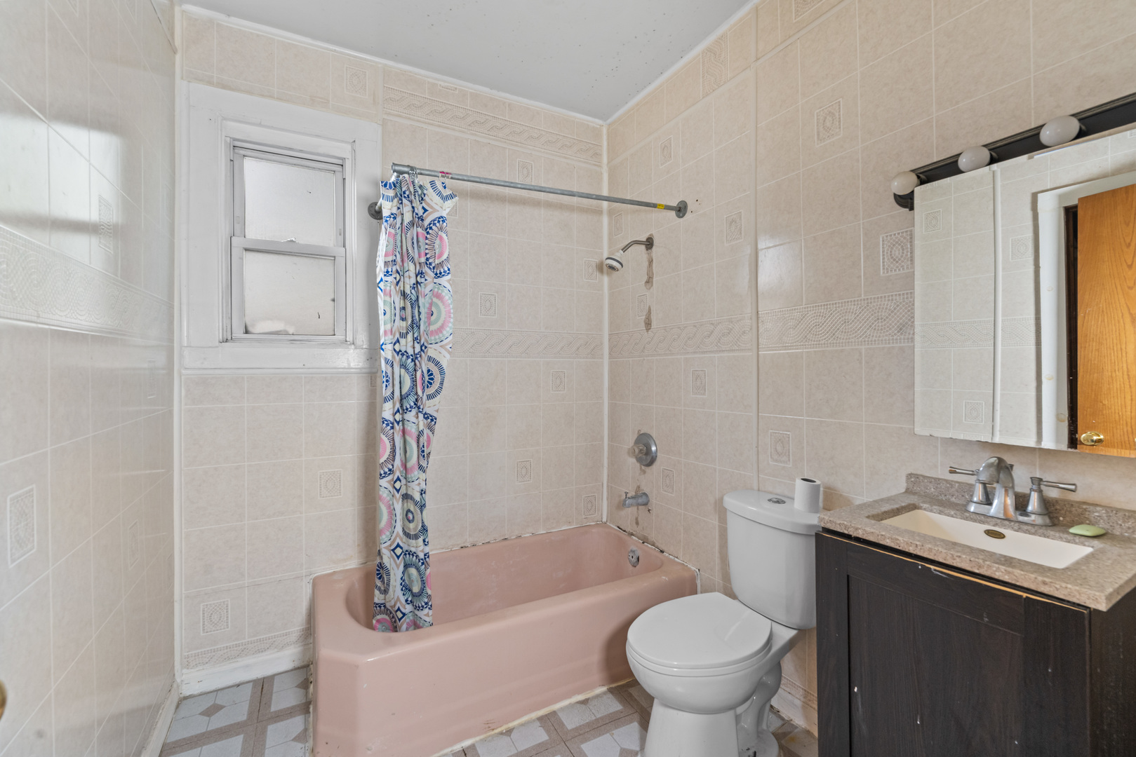 13513 South Baltimore Avenue Chicago IL 60633