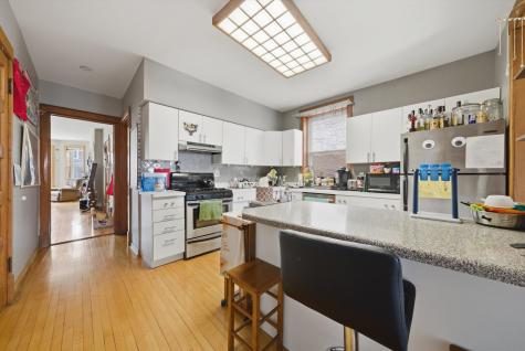 3531 North Oakley Avenue Chicago IL 60618