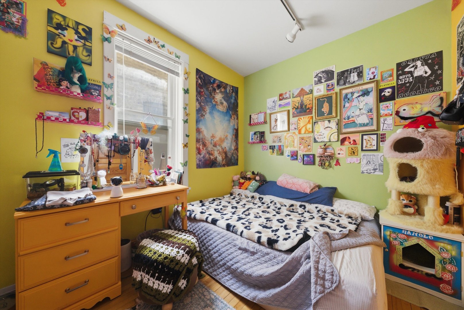 3531 North Oakley Avenue Chicago IL 60618