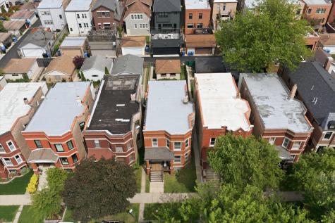 3531 North Oakley Avenue Chicago IL 60618