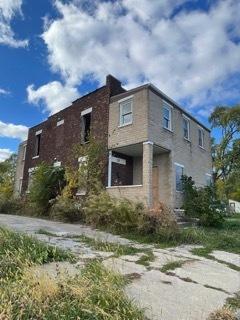 72 East 152nd Street Harvey IL 60426