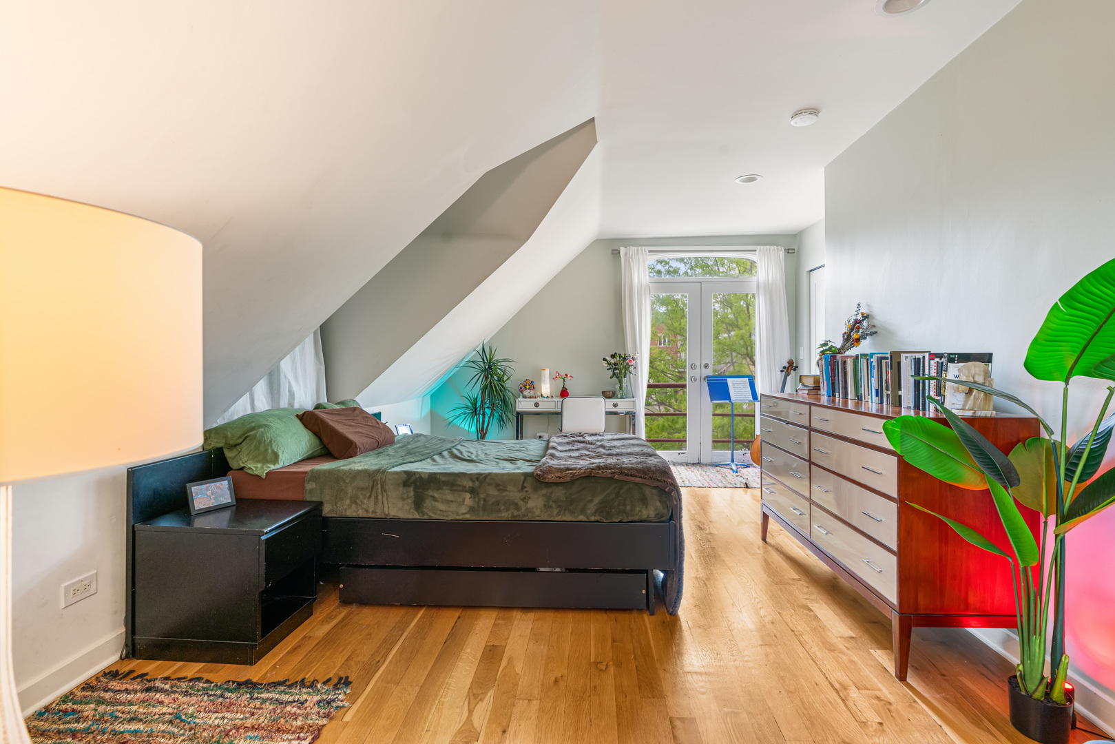 2331 North Elston Court Chicago IL 60614