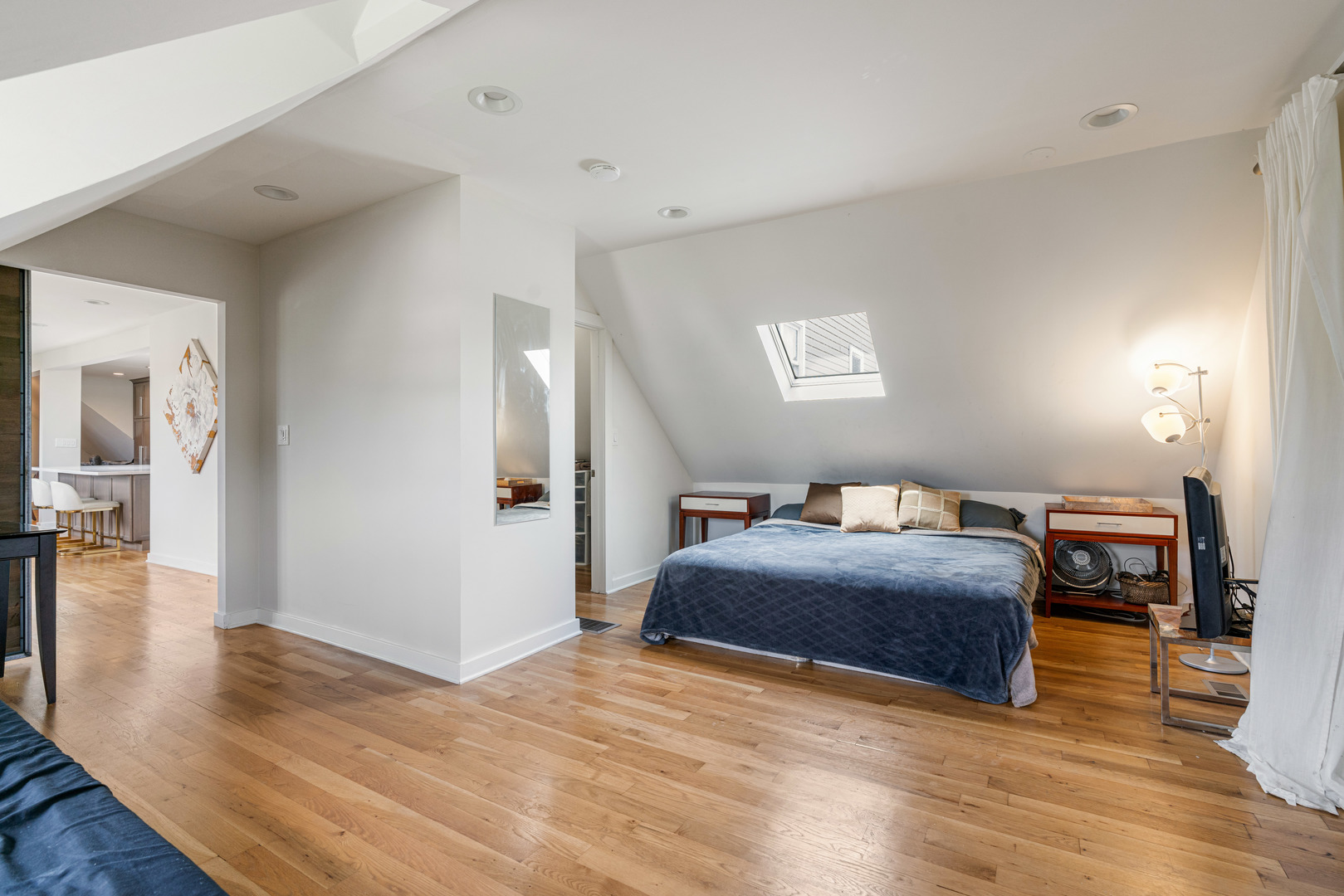 2331 North Elston Court Chicago IL 60614