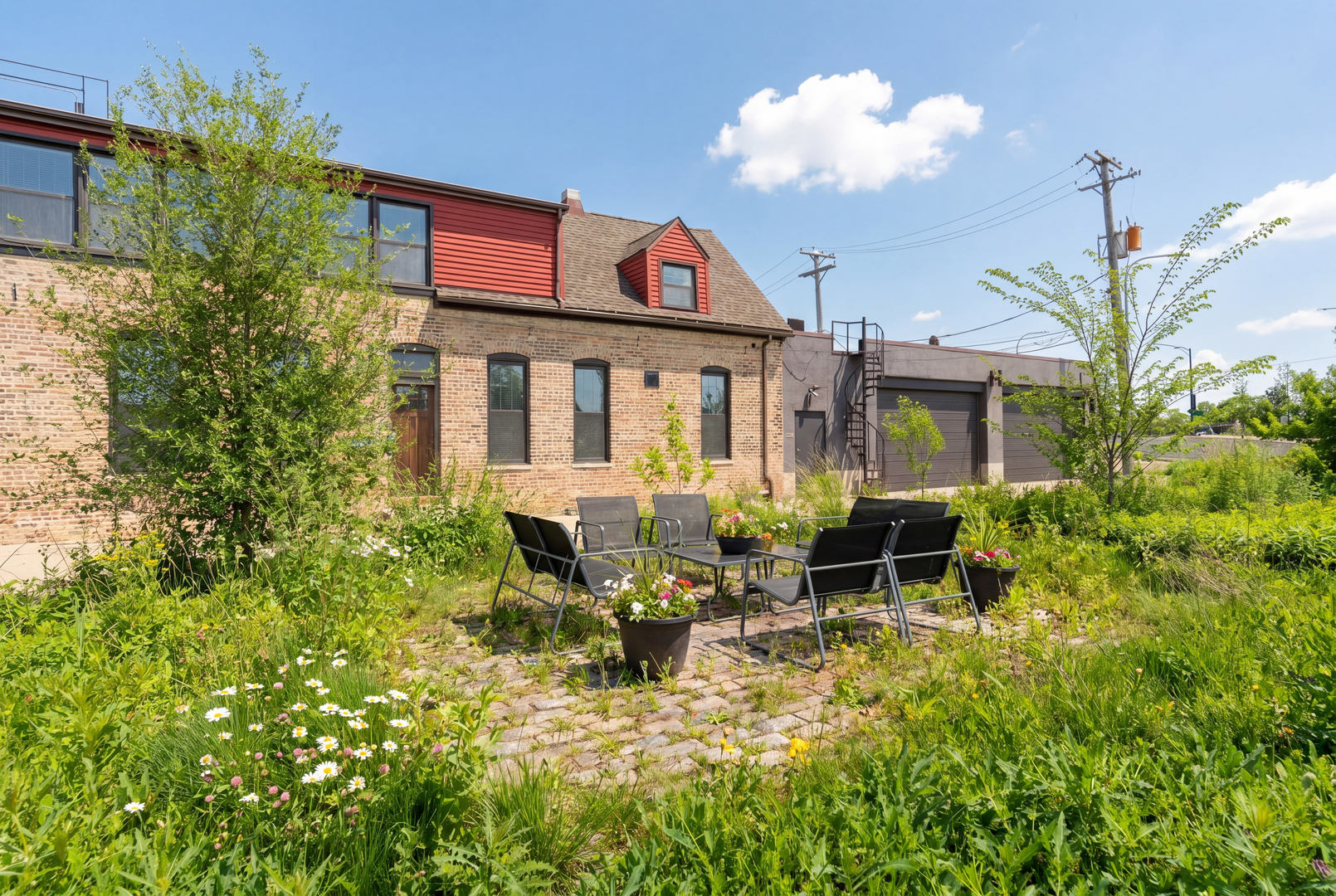 2331 North Elston Court Chicago IL 60614