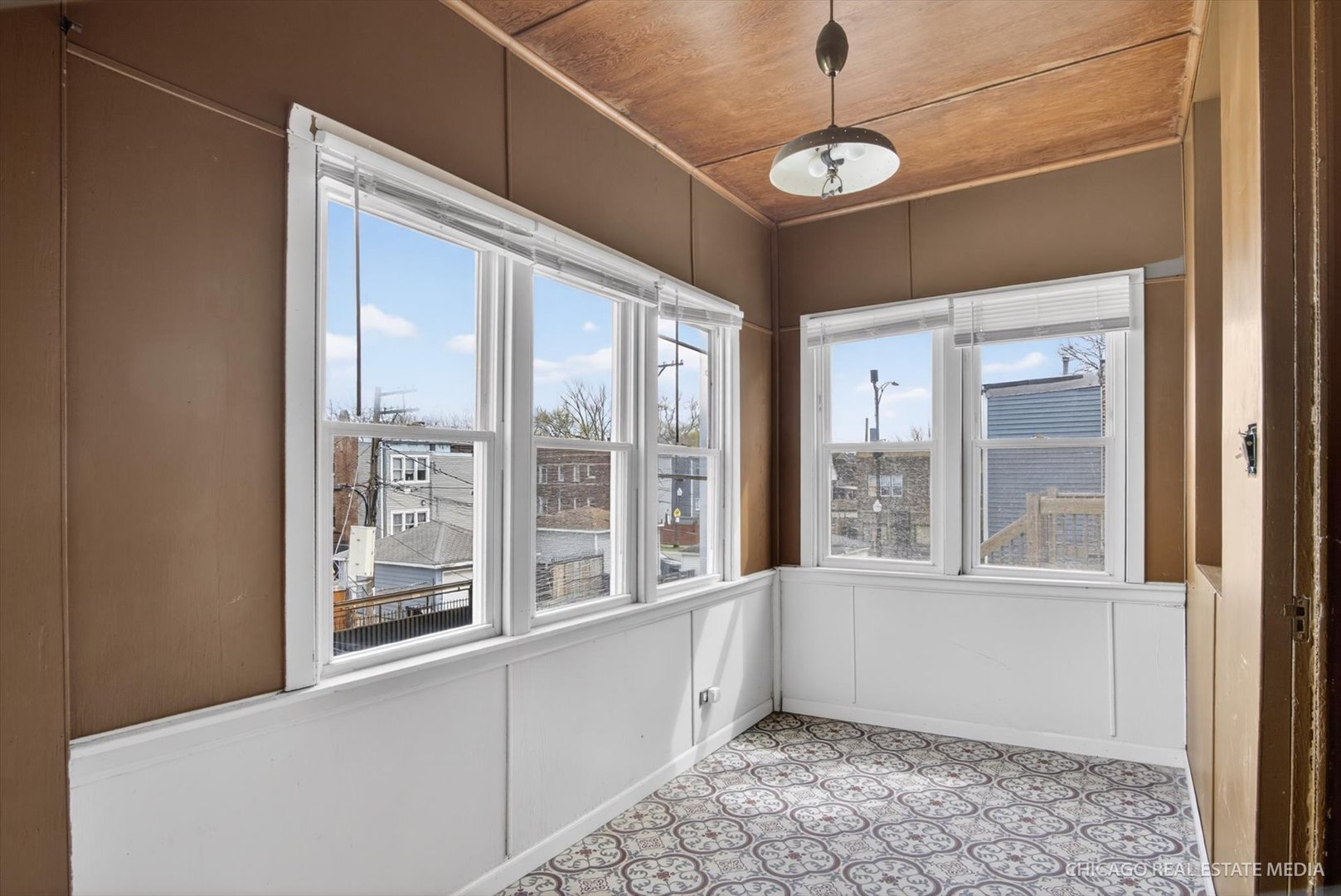 1011 North Menard Avenue Chicago IL 60651