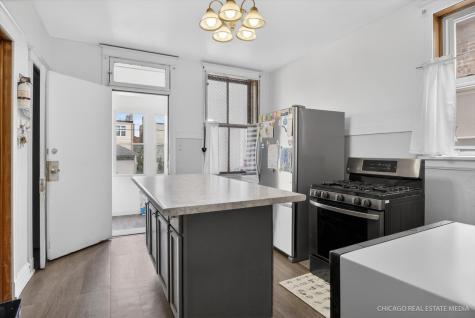 1011 North Menard Avenue Chicago IL 60651