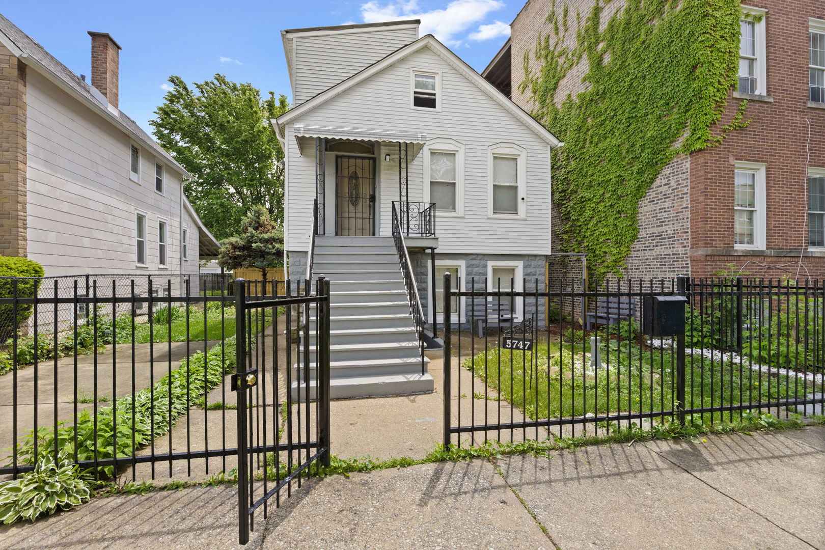 5747 West Superior Street Chicago IL 60644