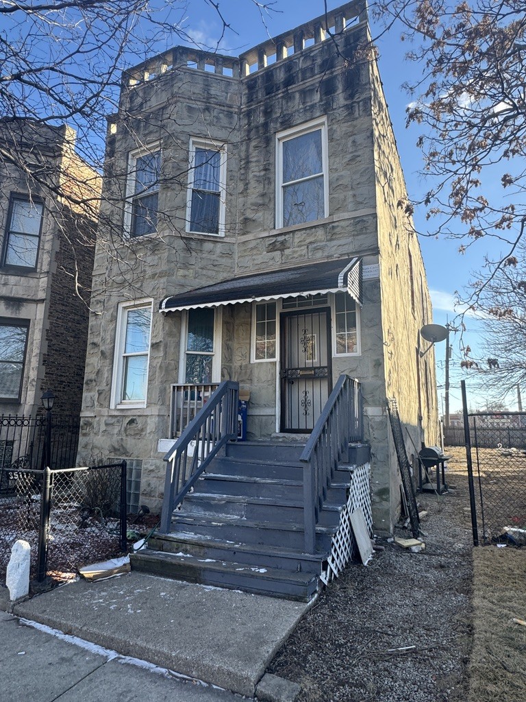3511 West Van Buren Street Chicago IL 60624