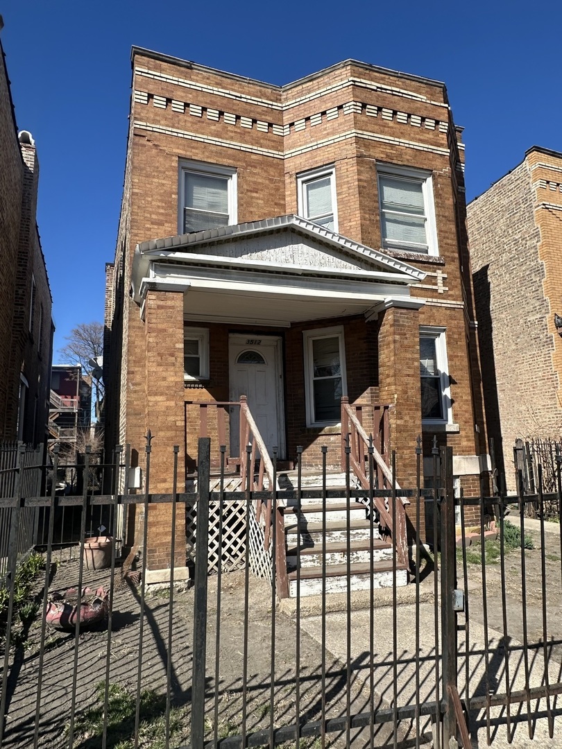 3512 West Polk Street Chicago IL 60624