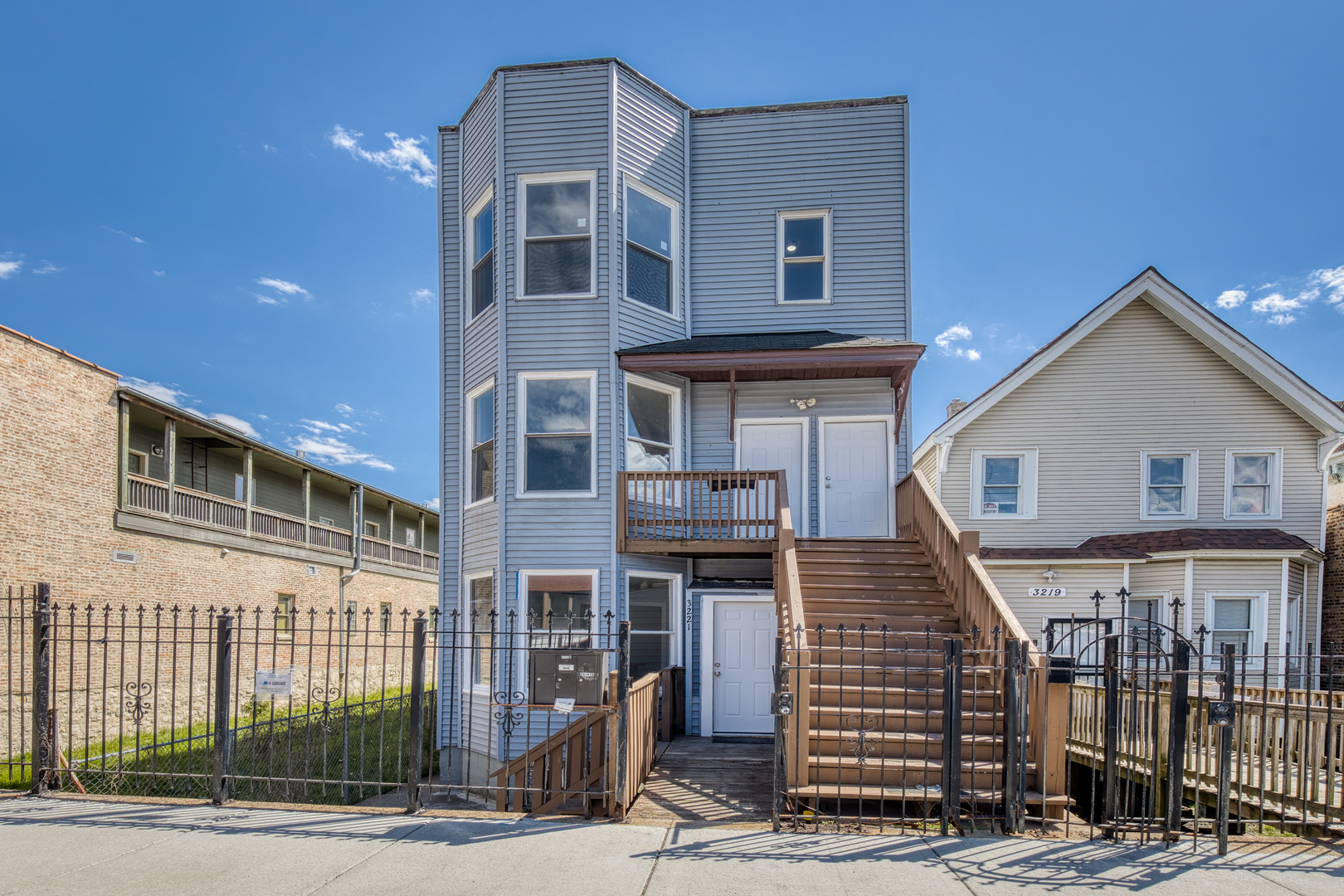 3221 East 91st Street Chicago IL 60617