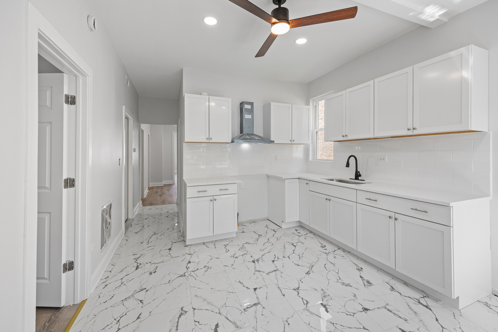 3221 East 91st Street Chicago IL 60617