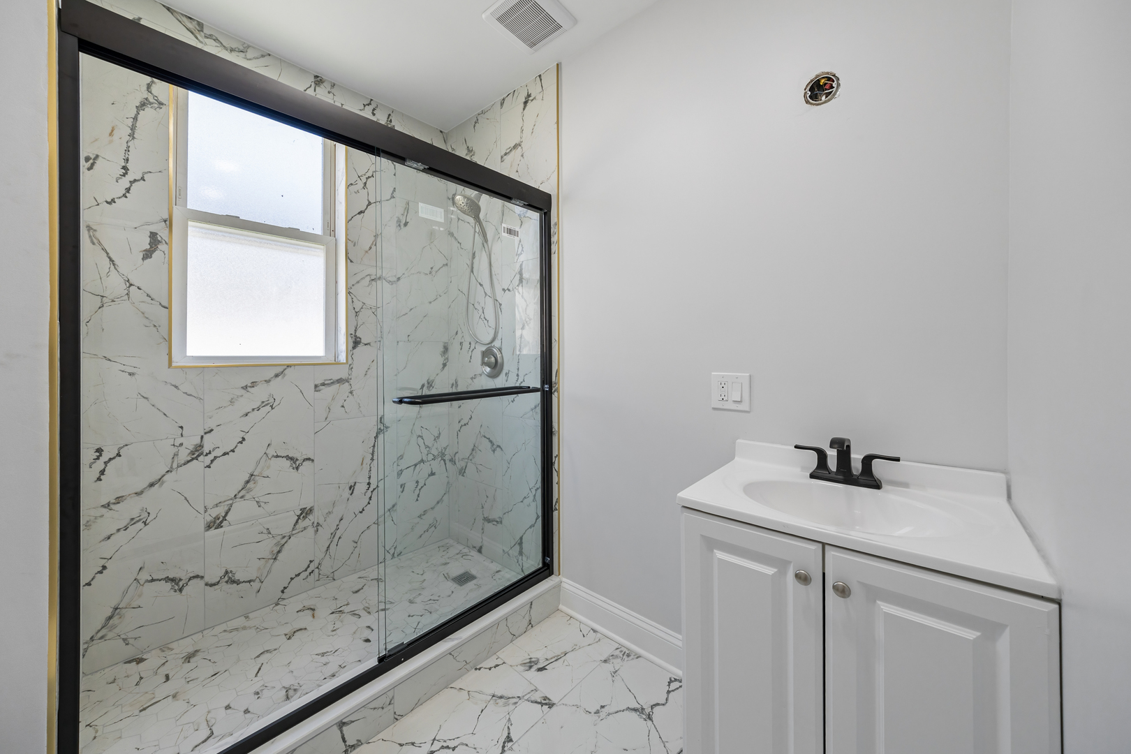 3221 East 91st Street Chicago IL 60617