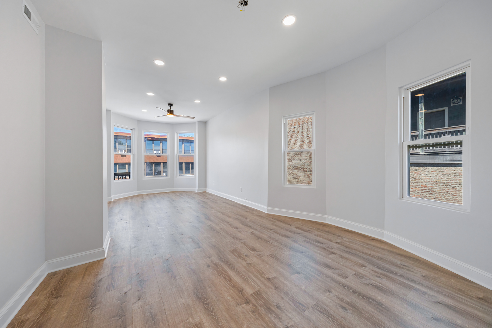 3221 East 91st Street Chicago IL 60617