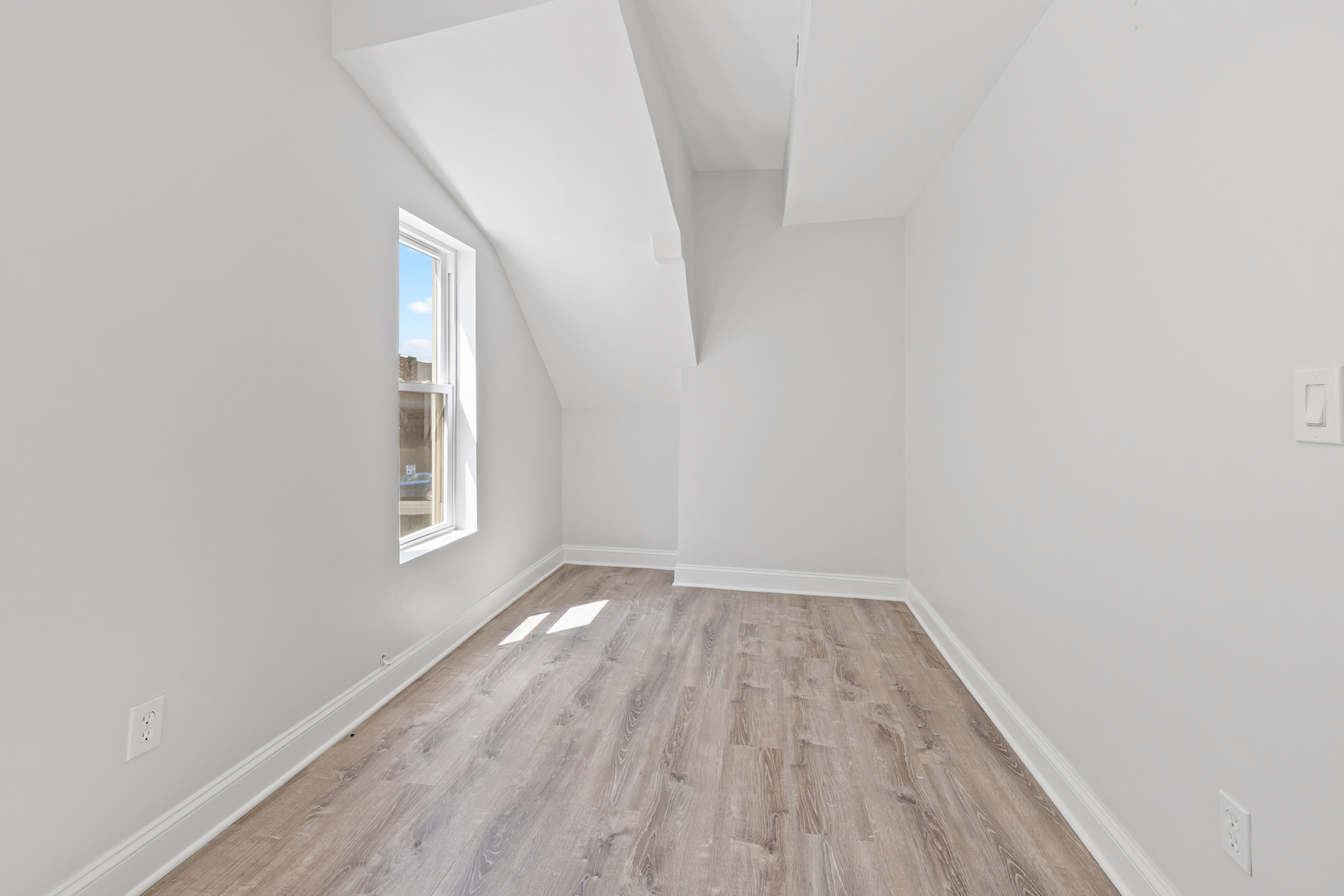 3221 East 91st Street Chicago IL 60617
