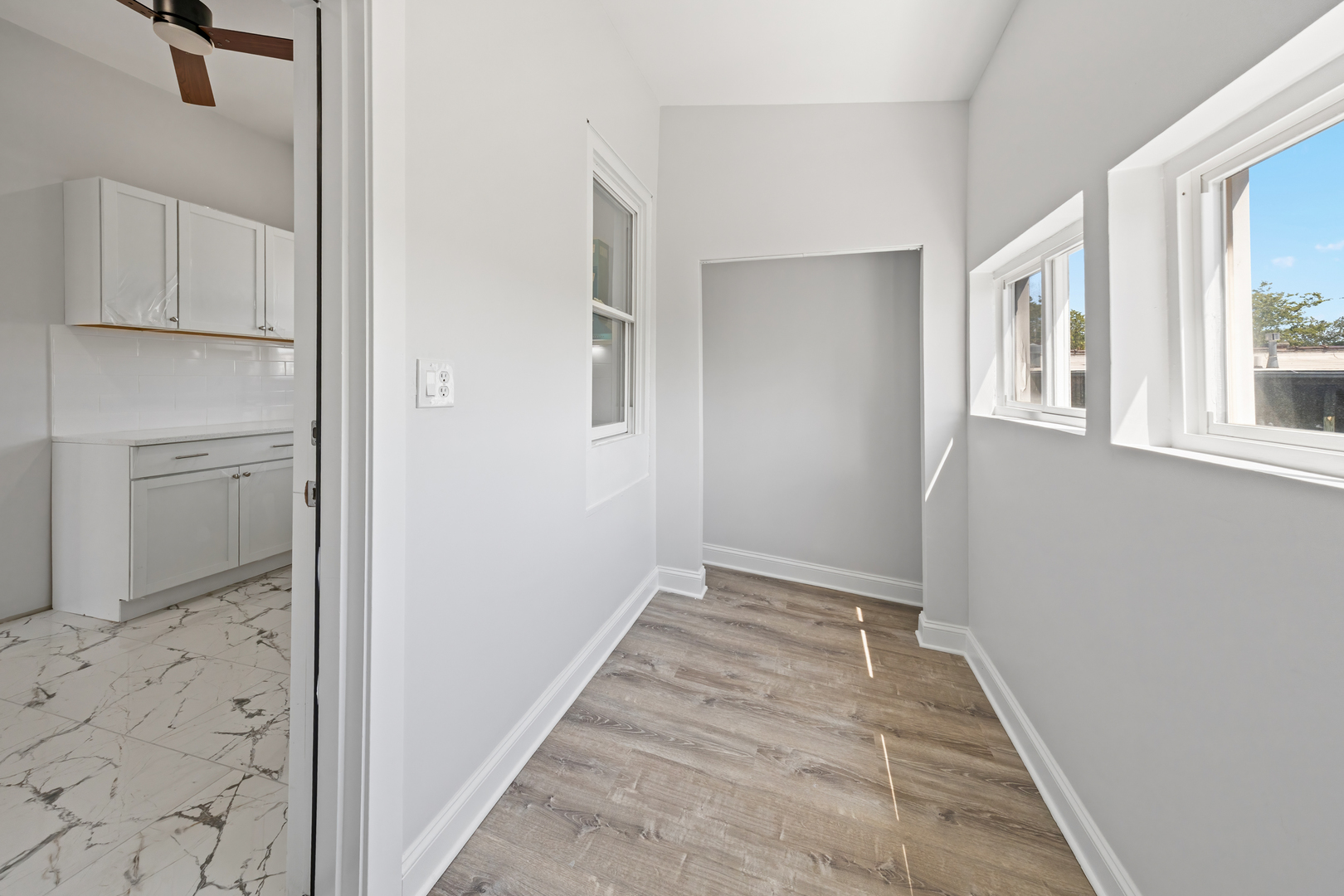 3221 East 91st Street Chicago IL 60617