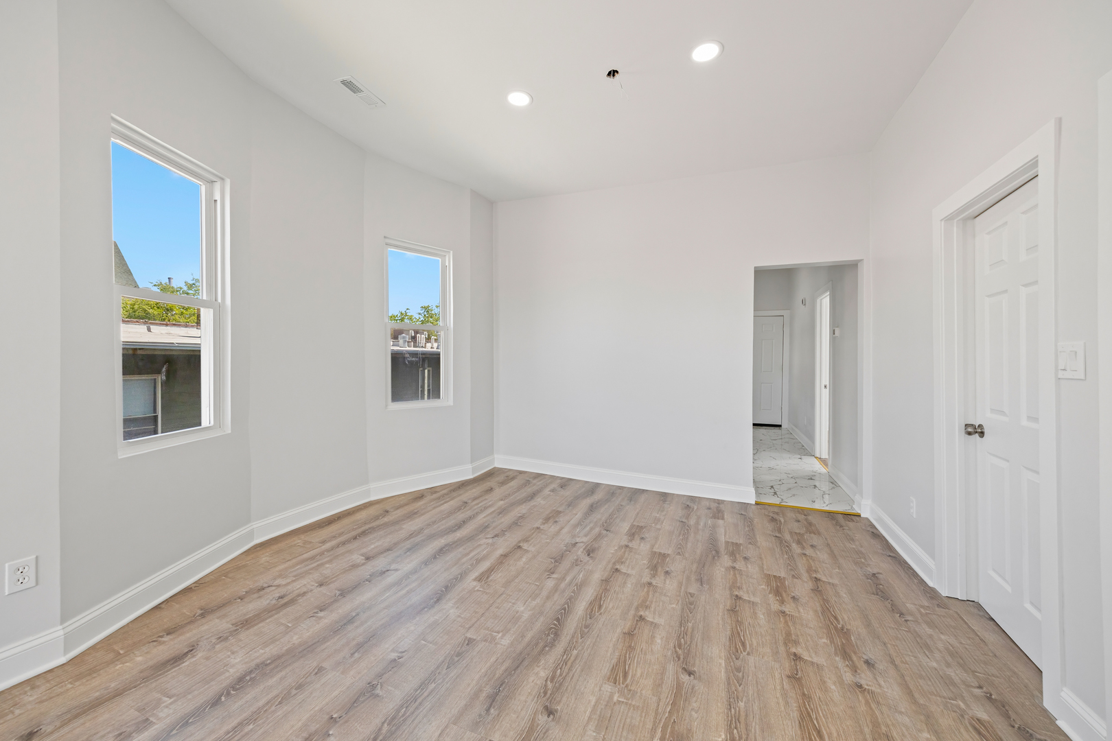 3221 East 91st Street Chicago IL 60617