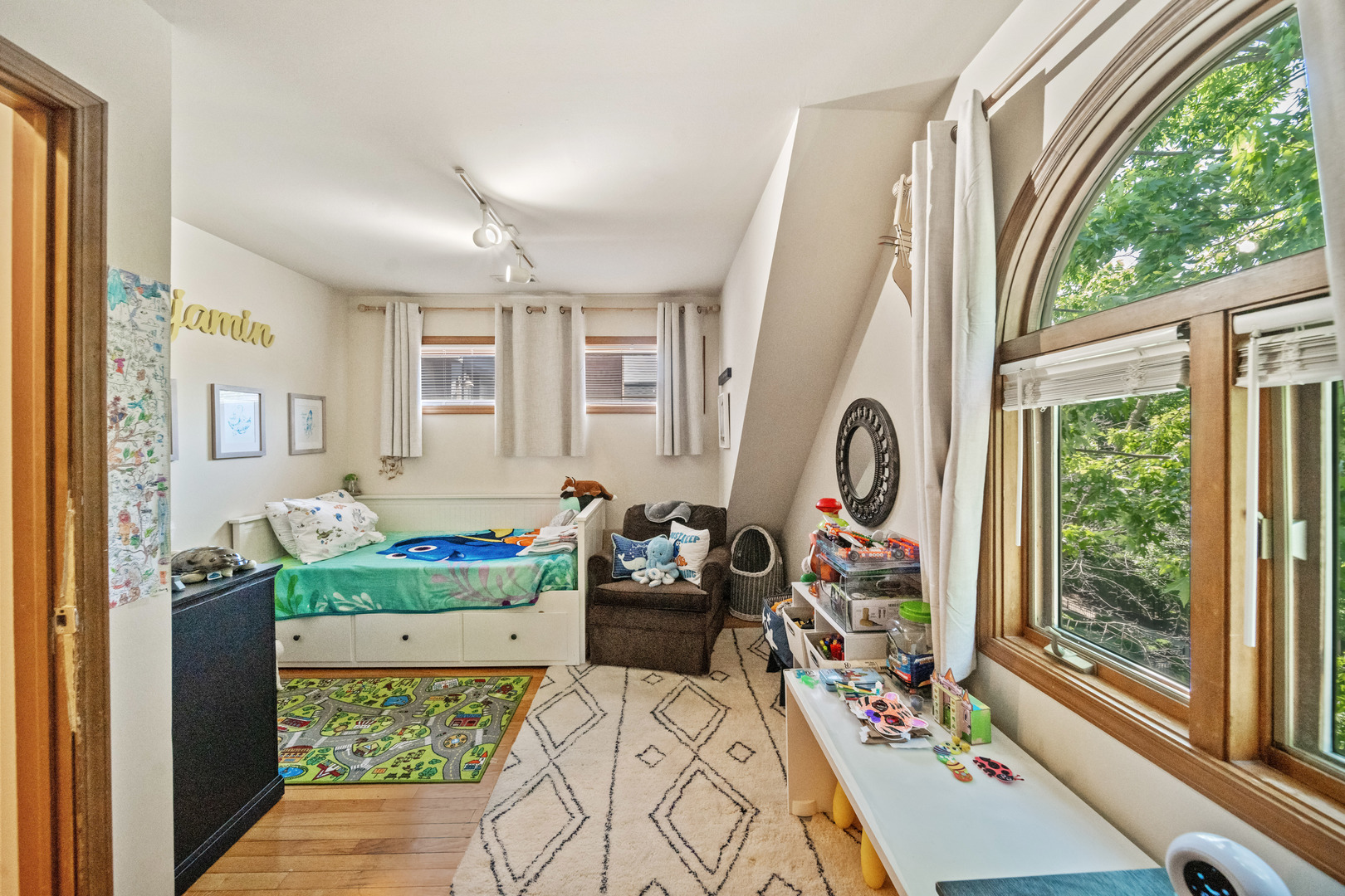 1448 West George Street Chicago IL 60657