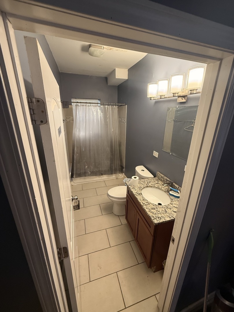 8134 South Vernon Avenue Chicago IL 60619