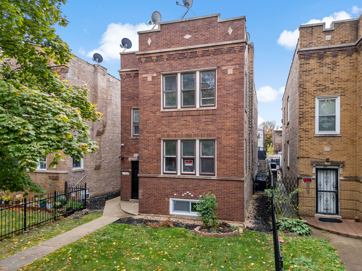 1742 North Mayfield Avenue Chicago IL 60639
