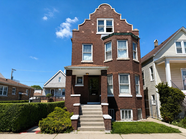 3024 West 40th Place Chicago IL 60632