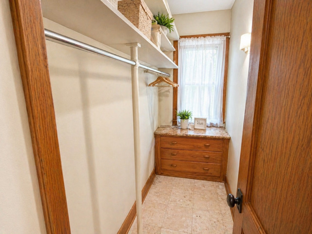 3024 West 40th Place Chicago IL 60632