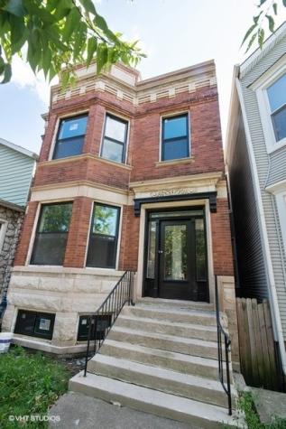 2843 West Fletcher Street Chicago IL 60618