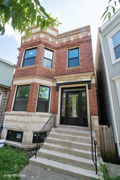 2843 West Fletcher Street Chicago IL 60618