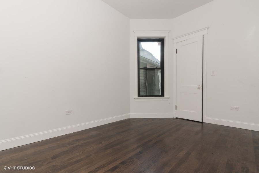 2843 West Fletcher Street Chicago IL 60618