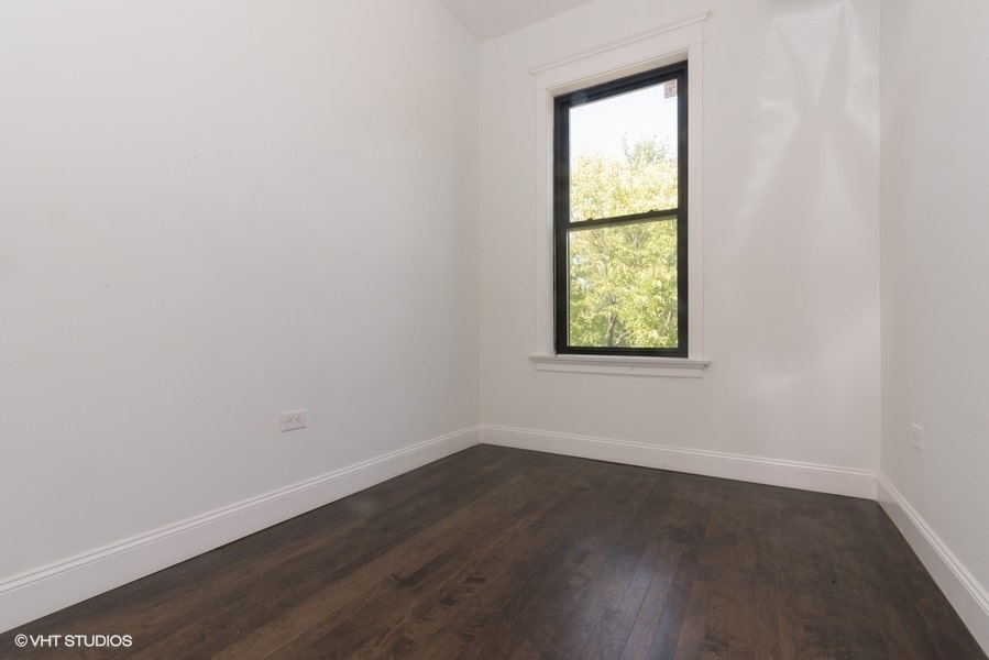2843 West Fletcher Street Chicago IL 60618