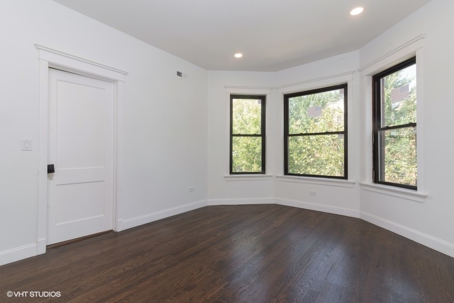 2843 West Fletcher Street Chicago IL 60618