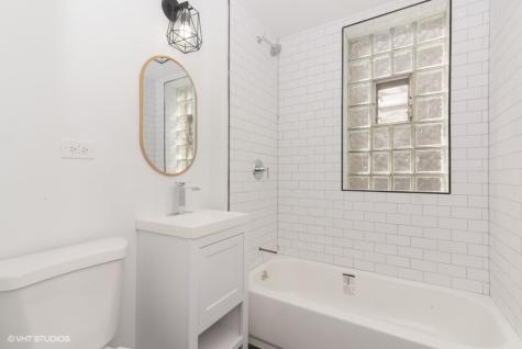 2843 West Fletcher Street Chicago IL 60618