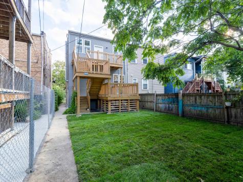 3306 West Le Moyne Street Chicago IL 60651