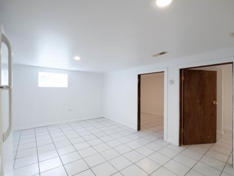3306 West Le Moyne Street Chicago IL 60651