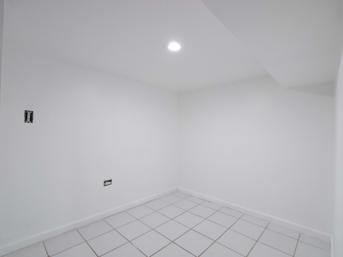 3306 West Le Moyne Street Chicago IL 60651