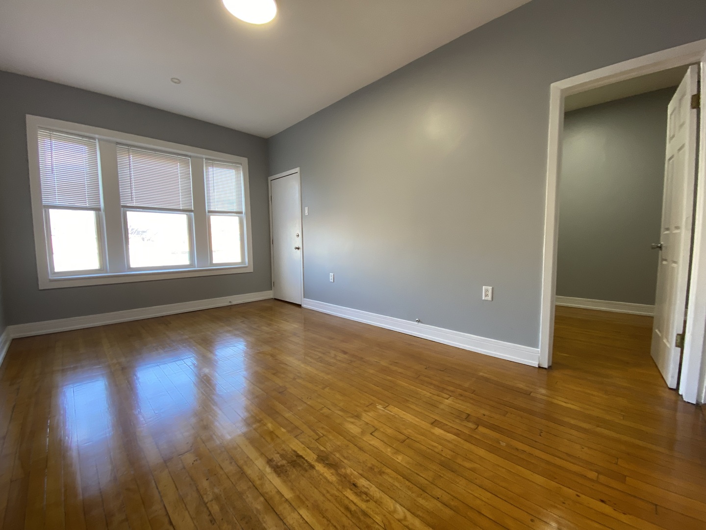 2323 West Fullerton Avenue Chicago IL 60647