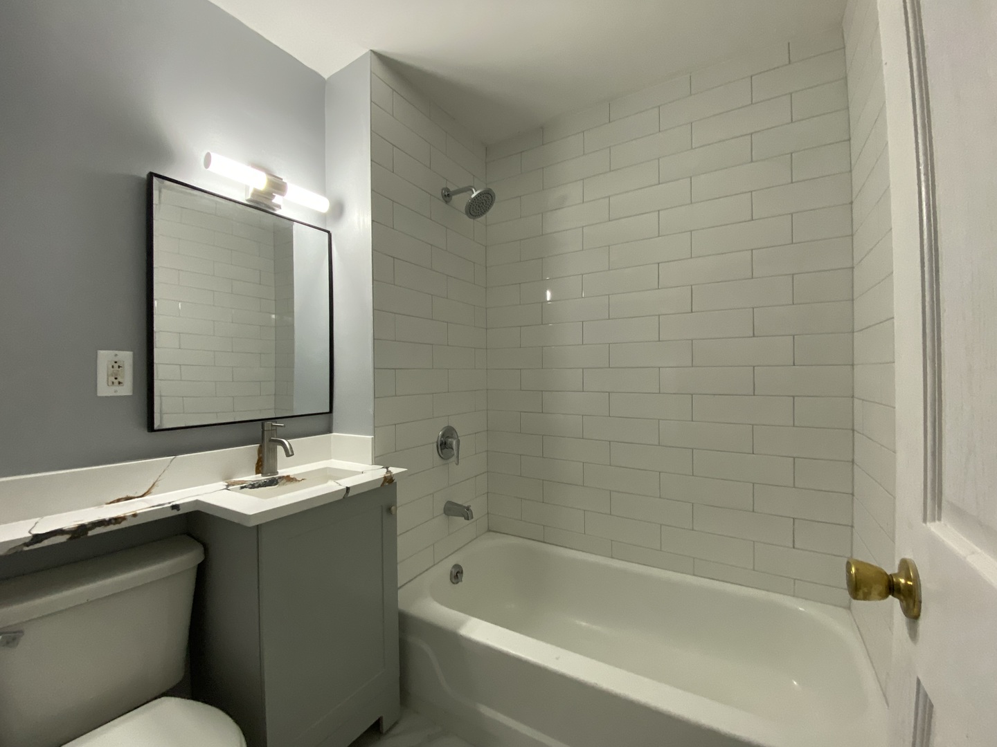 2323 West Fullerton Avenue Chicago IL 60647