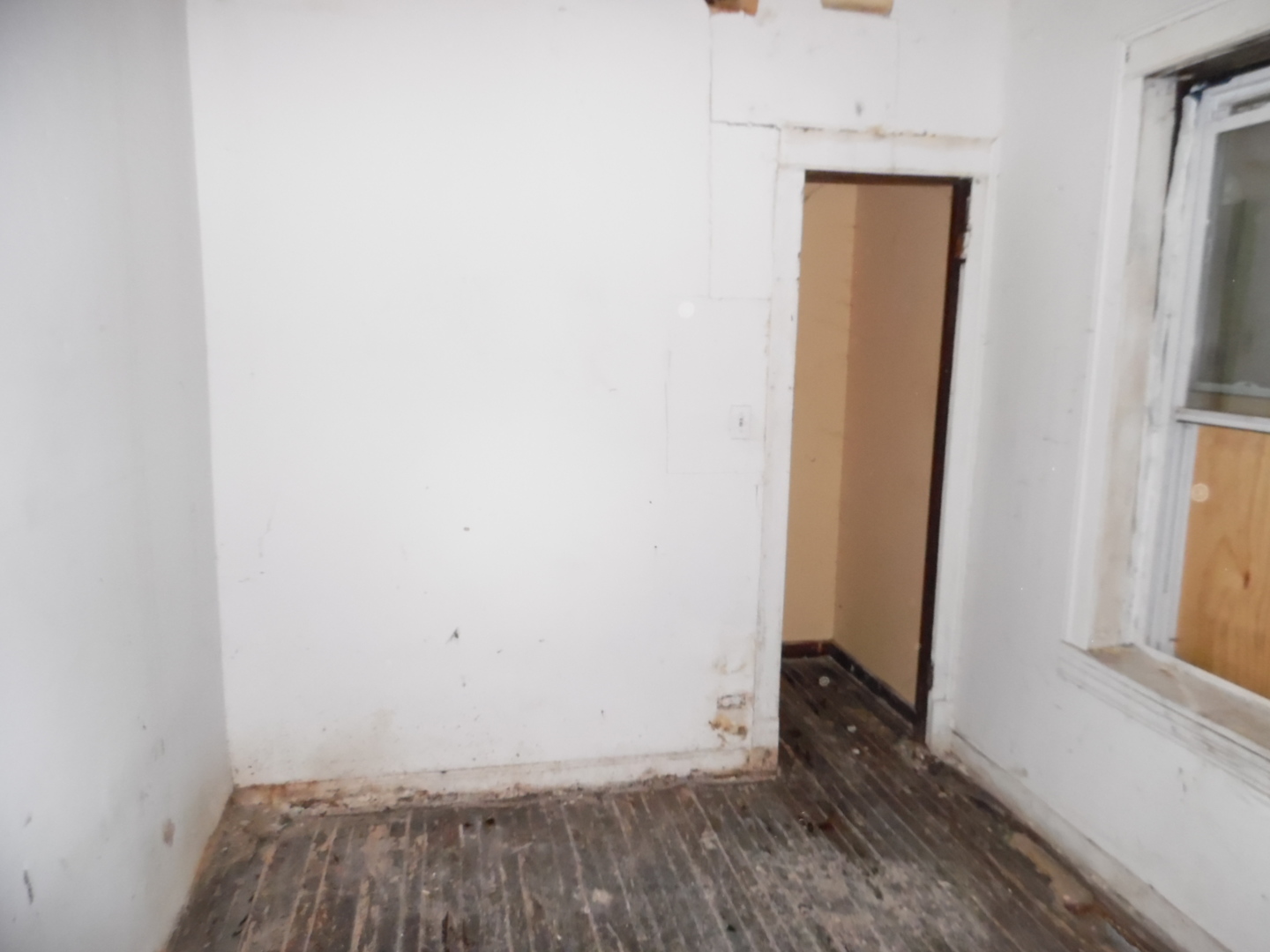 5027 West Huron Street Chicago IL 60644