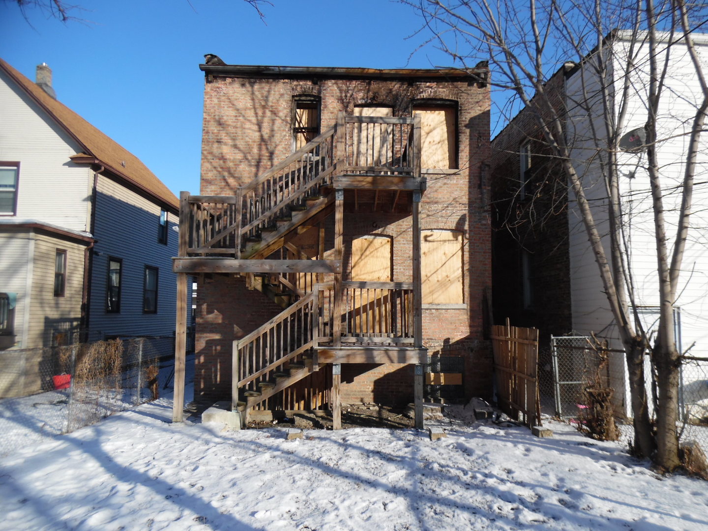 5027 West Huron Street Chicago IL 60644