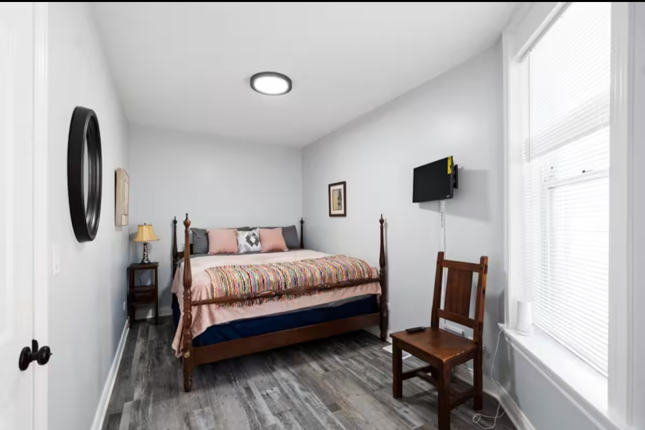 7144 South Ingleside Avenue Chicago IL 60621