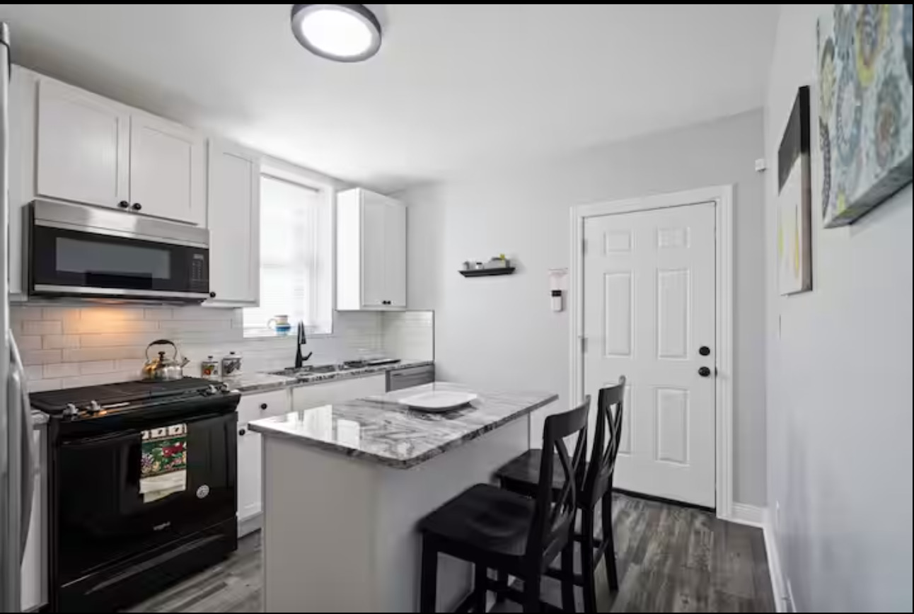 7144 South Ingleside Avenue Chicago IL 60621