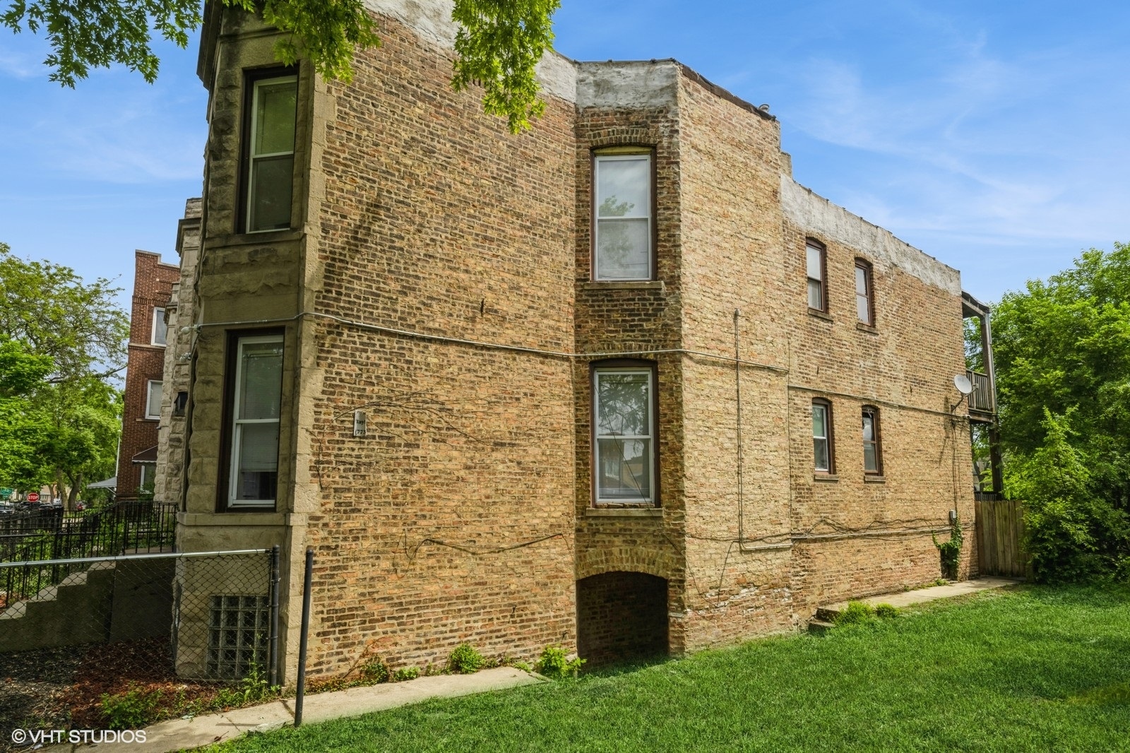 6621 South Marquette Drive Chicago IL 60637