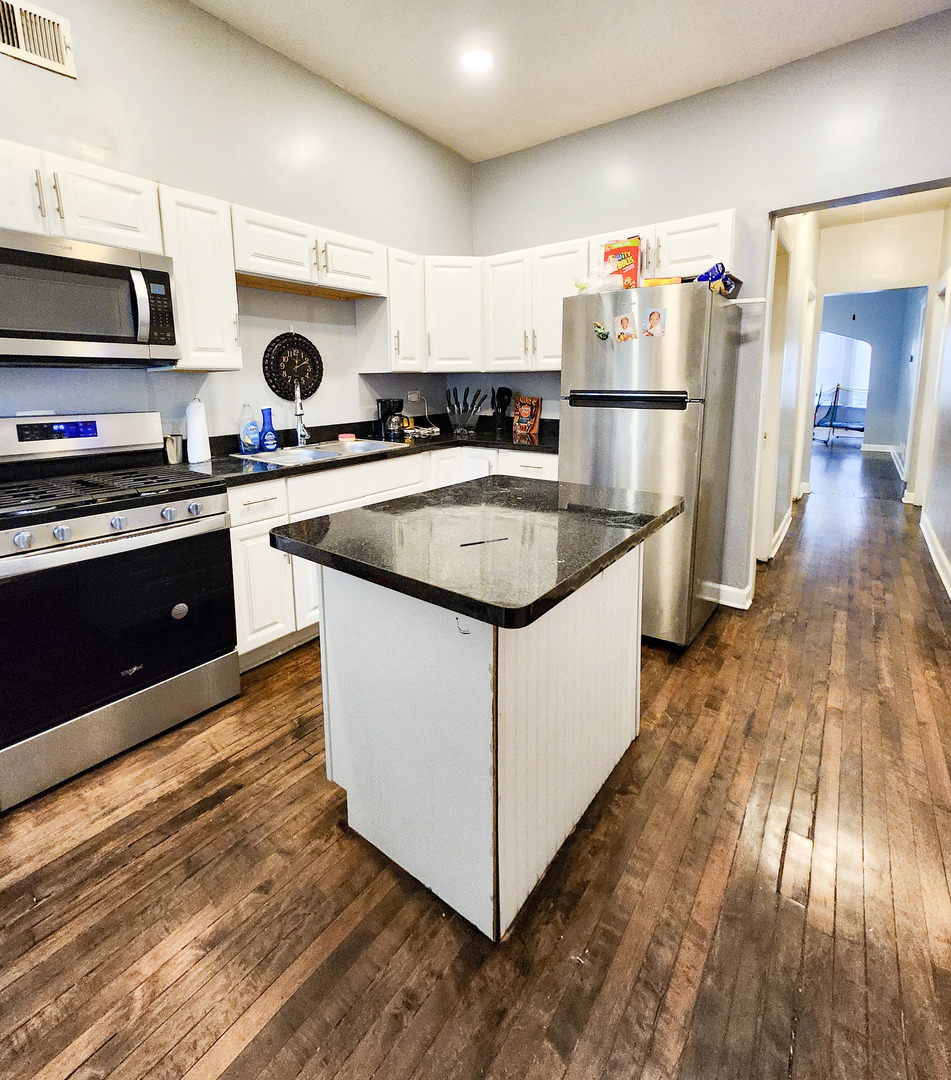 6621 South Marquette Drive Chicago IL 60637