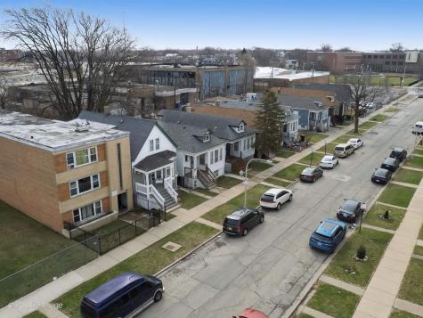 6217 South Claremont Avenue Chicago IL 60636