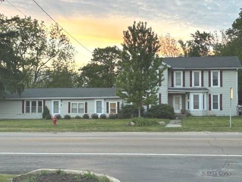 722/724 West Grant Highway Marengo IL 60152