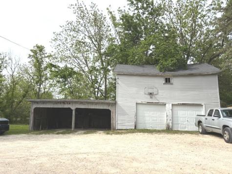 722/724 West Grant Highway Marengo IL 60152