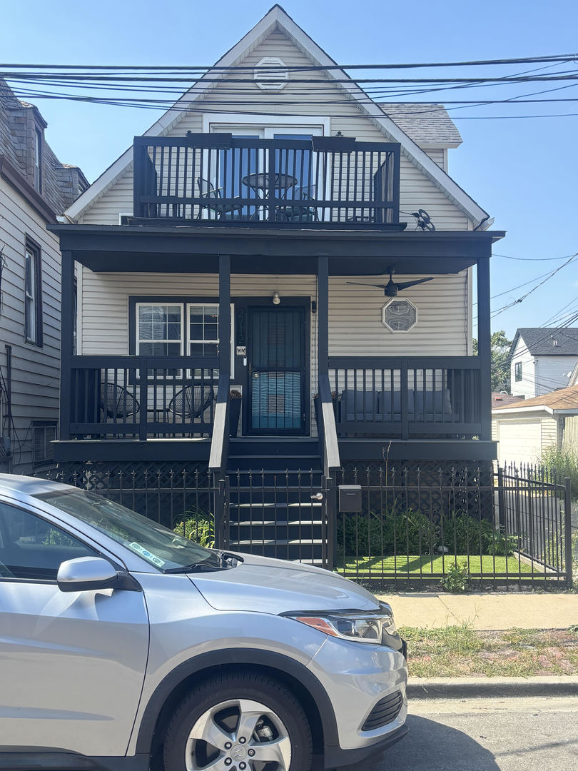 2712 West Saint Helen Street Chicago IL 60647