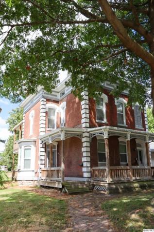 713 North 6th Quincy IL 62301